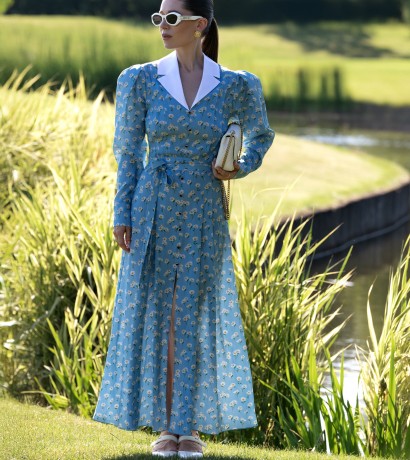 White collar camomile printed silk dress with long sleeves