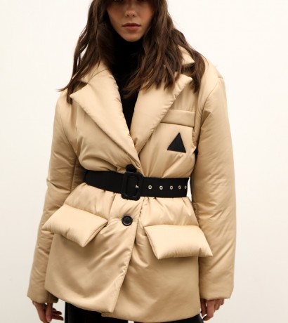 Пуховик пальто с поясом бежевый